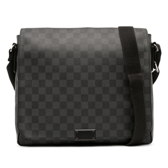 Pre-Loved Louis Vuitton Damier Graphite District MM - Picture 1 of 8